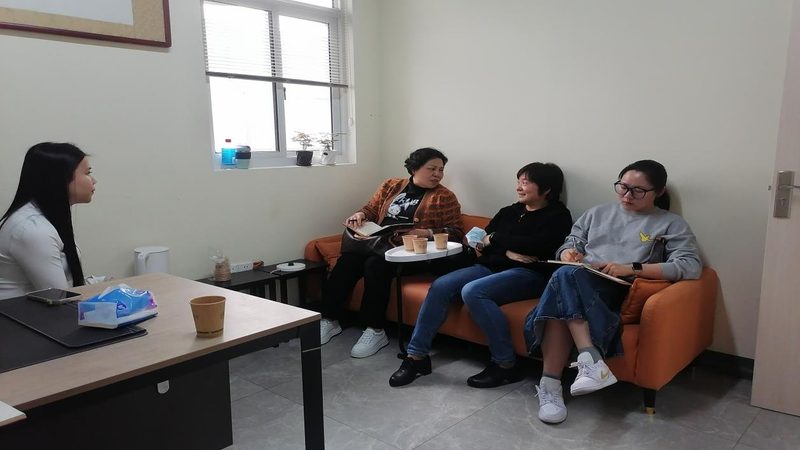 与传统的编程课程相比，少儿编程品牌定制课程具有以下特点：