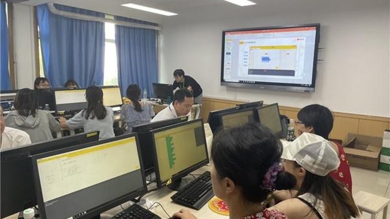 公务员培训机构：揭秘其优缺点，助你明智选择